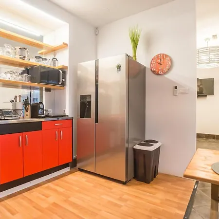 Apartma N'poznam Lägenhet Ljubljana