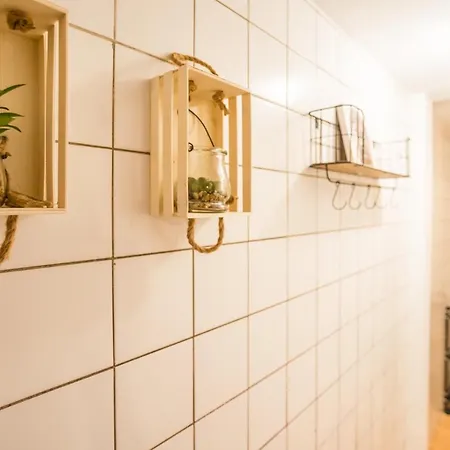 Lägenhet Apartma N'poznam *