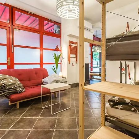 Apartma N'poznam Laibach