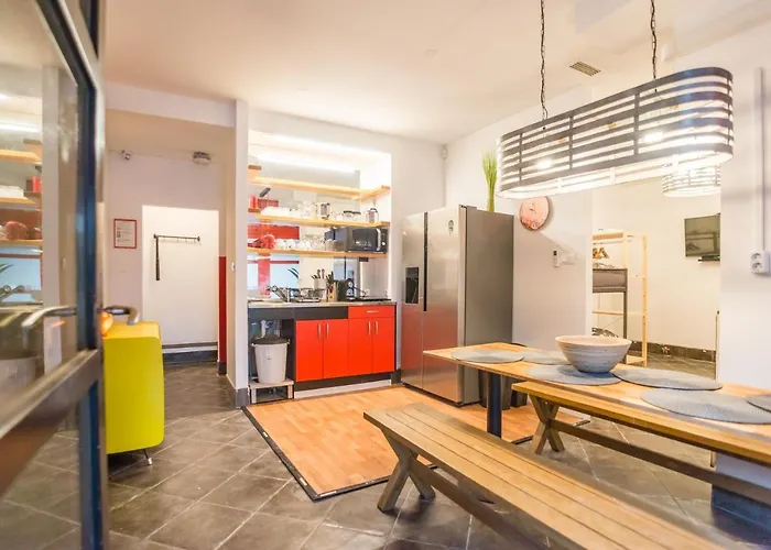 شقة Apartma N'poznam